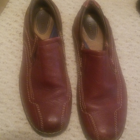 Shoes - Picture 1 of 3